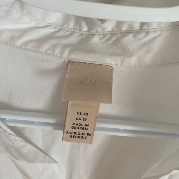 3/$30 ✨ H&M | Babydoll Collared Shirt/Dress - Picture 2 of 4